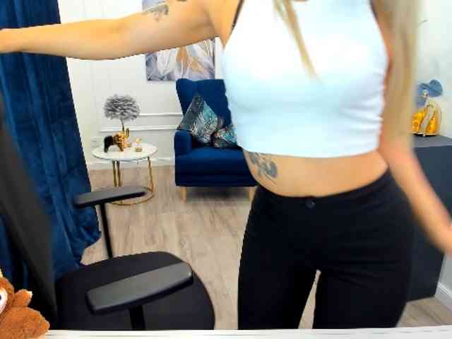 SelenaMoonlight webcam