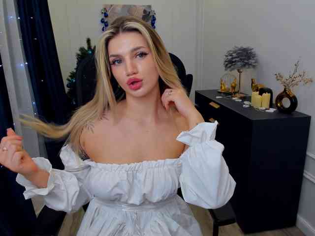 SelenaMoonlight webcam