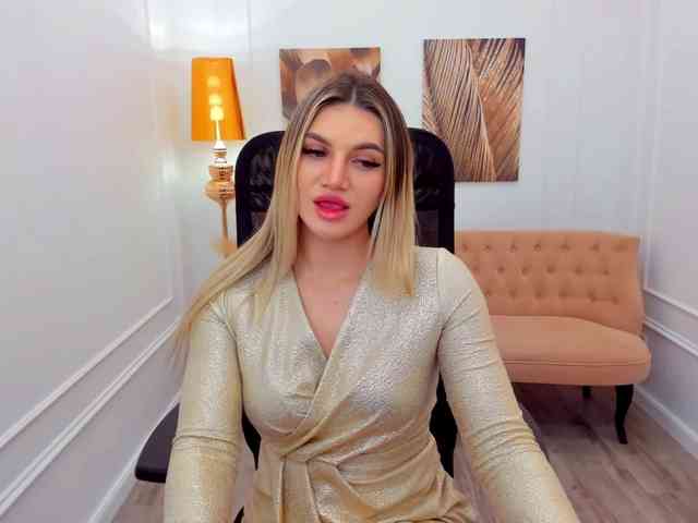 SelenaMoonlight webcam