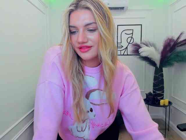 SelenaMoonlight webcam