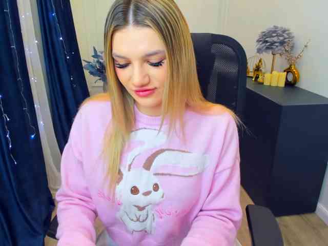 SelenaMoonlight webcam