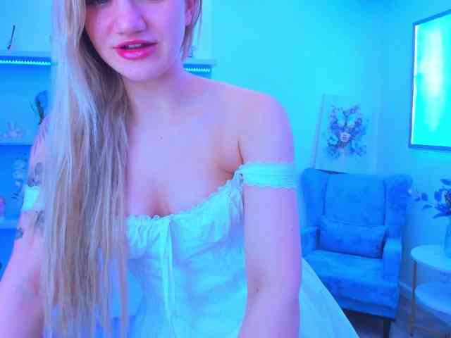 SelenaMoonlight webcam
