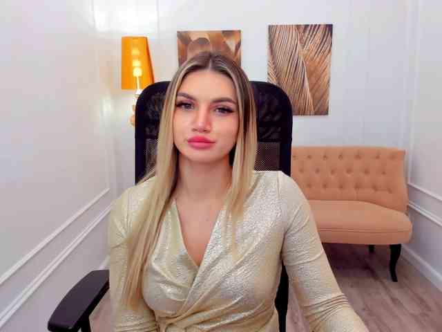 SelenaMoonlight webcam