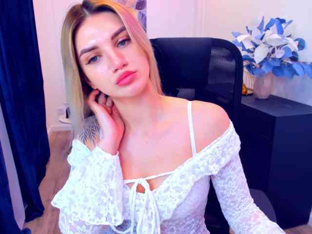 SelenaMoonlight webcam