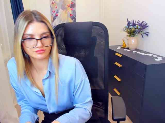 SelenaMoonlight webcam