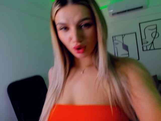 SelenaMoonlight webcam