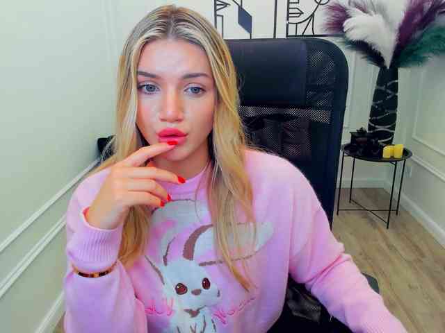 SelenaMoonlight webcam