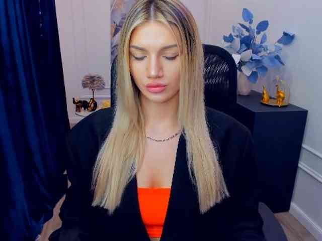 SelenaMoonlight webcam