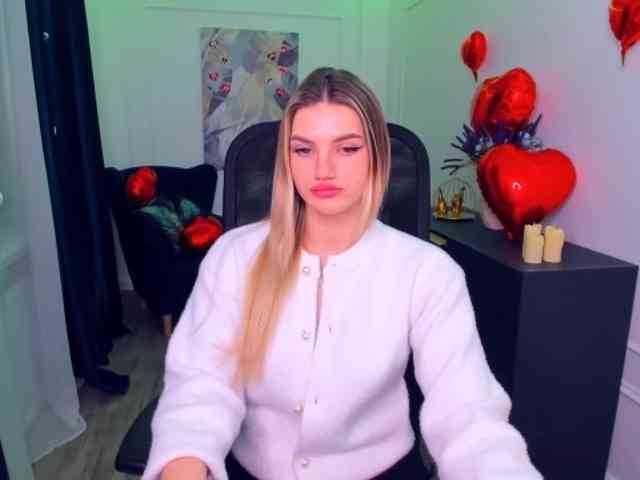 SelenaMoonlight webcam