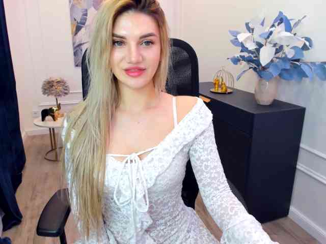 SelenaMoonlight webcam