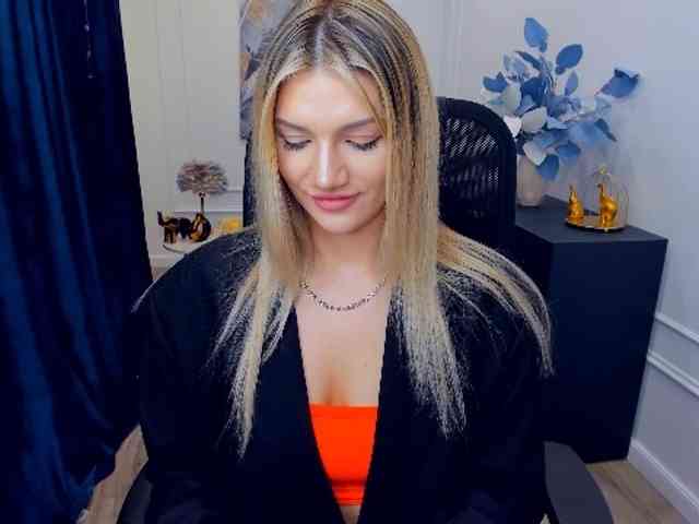 SelenaMoonlight webcam