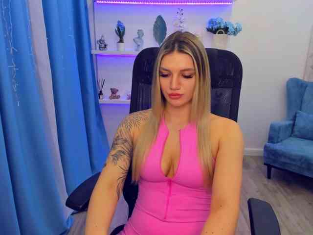 SelenaMoonlight webcam