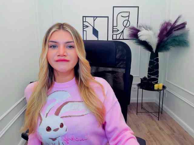 SelenaMoonlight webcam