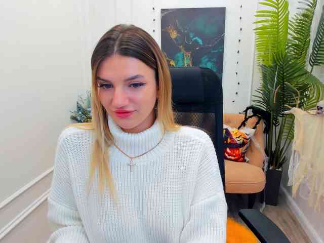 SelenaMoonlight webcam