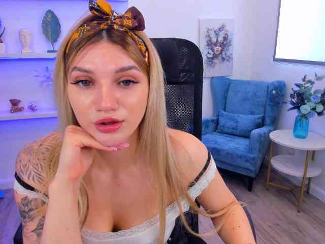 SelenaMoonlight webcam