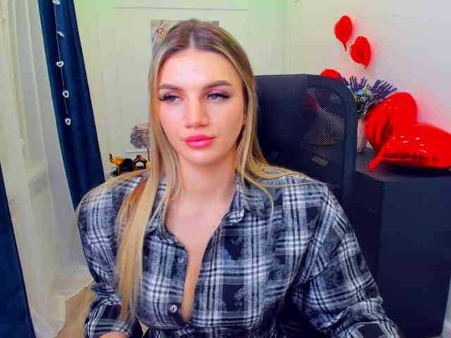 SelenaMoonlight webcam