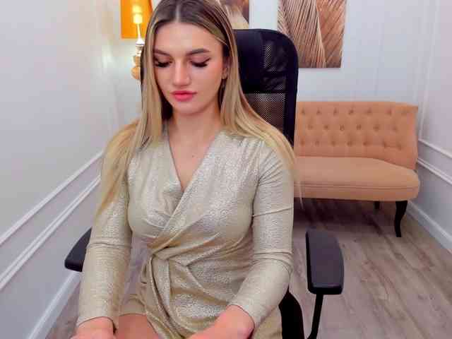 SelenaMoonlight webcam