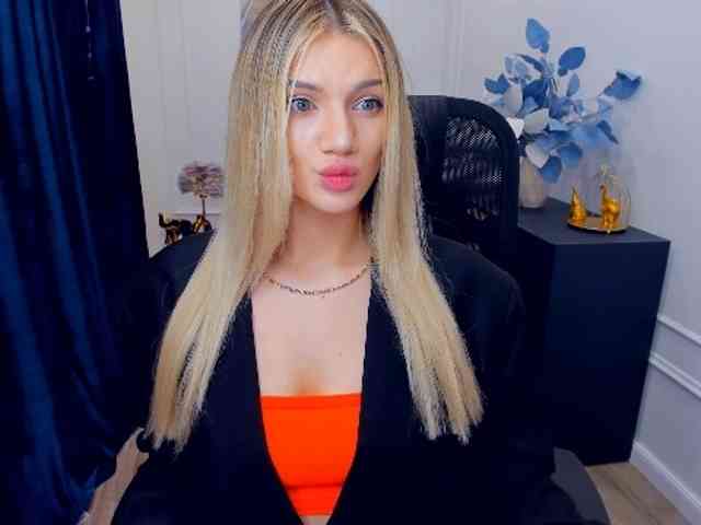 SelenaMoonlight webcam