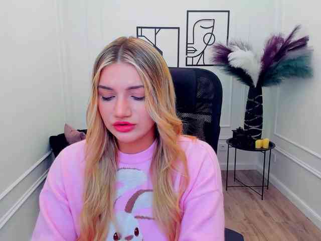 SelenaMoonlight webcam