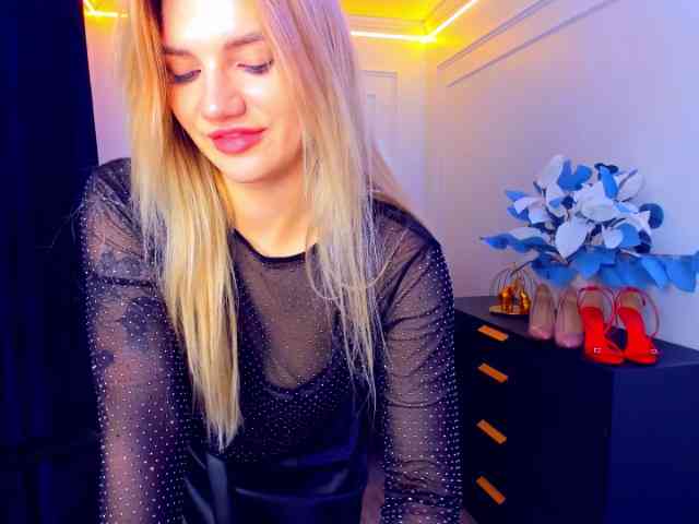 SelenaMoonlight webcam