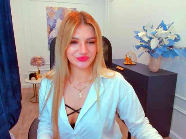 SelenaMoonlight webcam