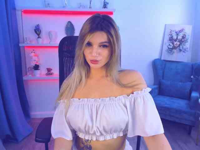 SelenaMoonlight webcam