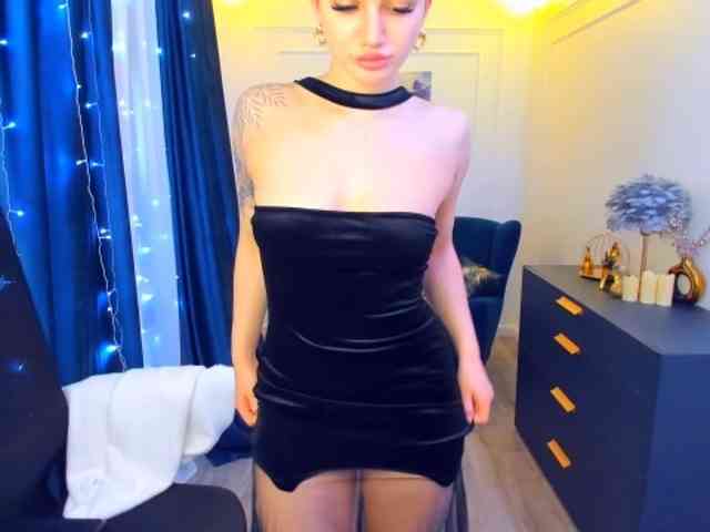 SelenaMoonlight webcam