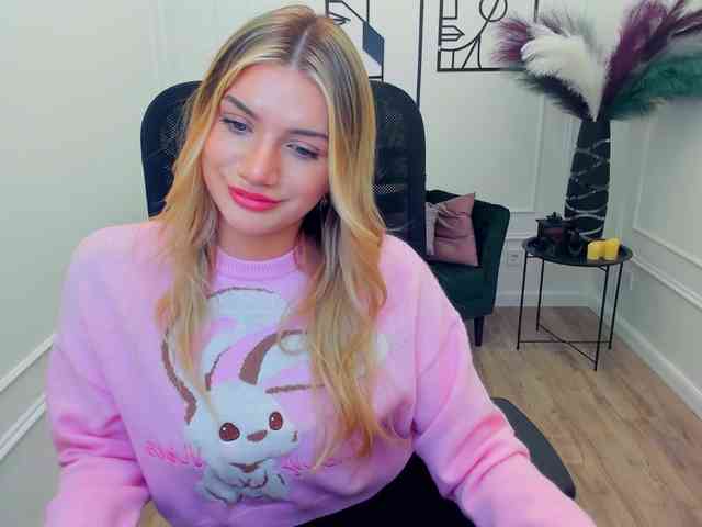 SelenaMoonlight webcam