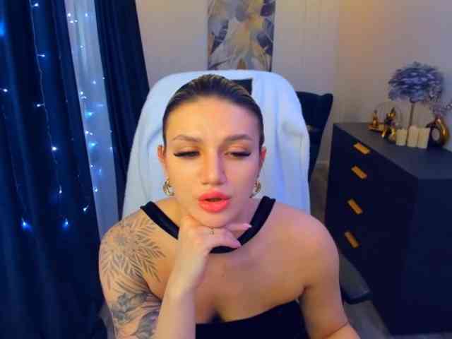 SelenaMoonlight webcam