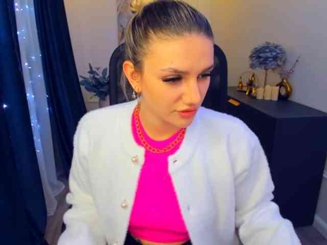 SelenaMoonlight webcam