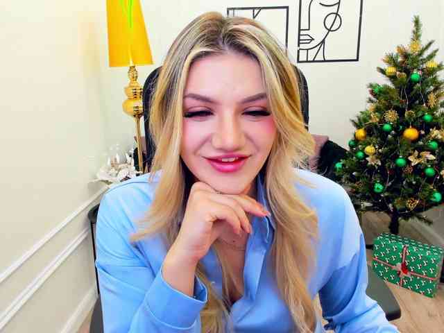 SelenaMoonlight webcam