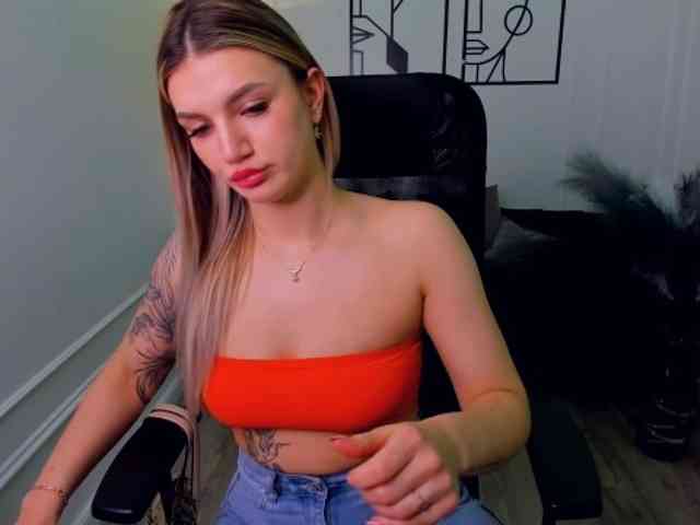 SelenaMoonlight webcam