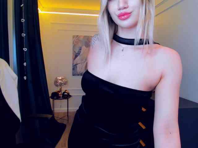 SelenaMoonlight webcam