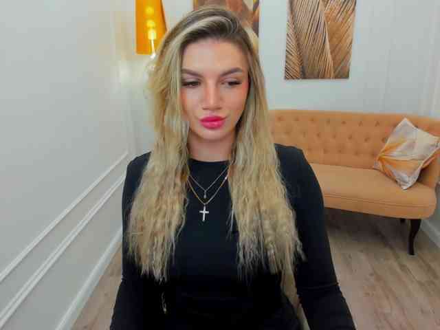 SelenaMoonlight webcam