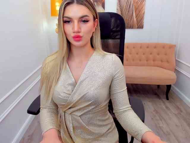 SelenaMoonlight webcam