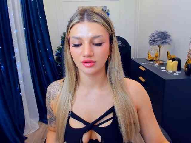 SelenaMoonlight webcam