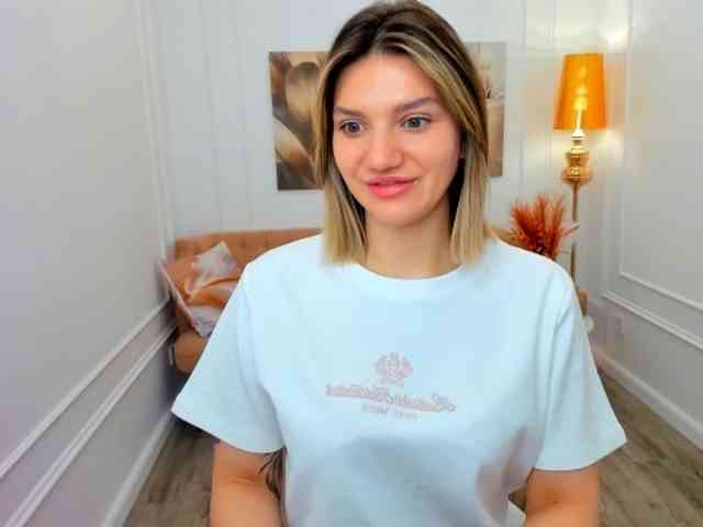 SelenaMoonlight webcam