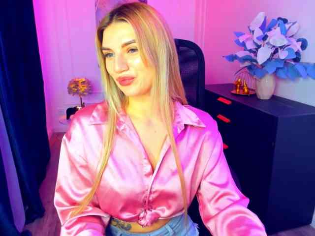 SelenaMoonlight webcam