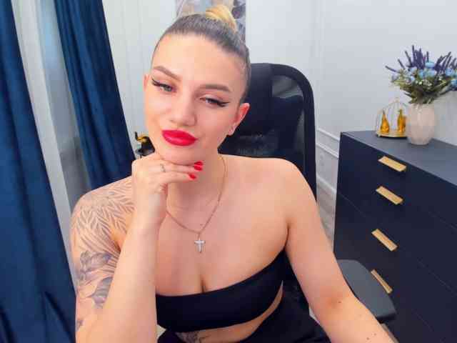 SelenaMoonlight webcam