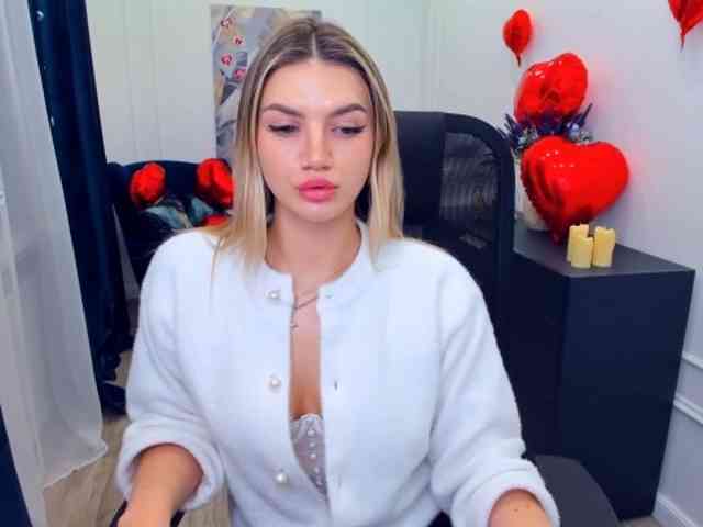 SelenaMoonlight webcam