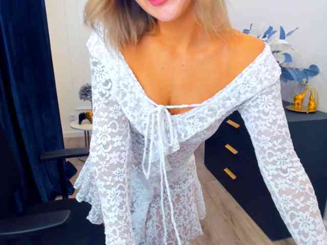 SelenaMoonlight webcam