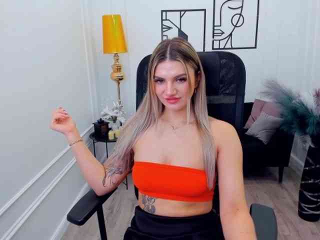 SelenaMoonlight webcam