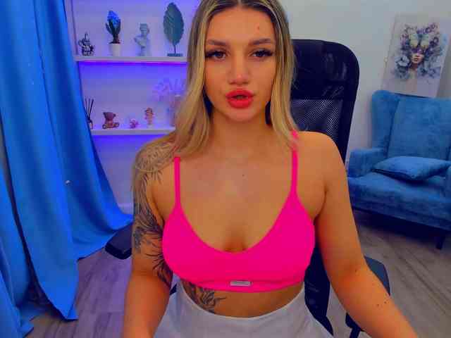 SelenaMoonlight webcam