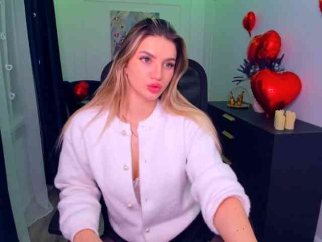 SelenaMoonlight webcam