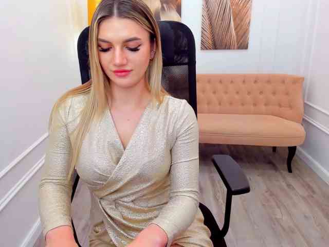 SelenaMoonlight webcam