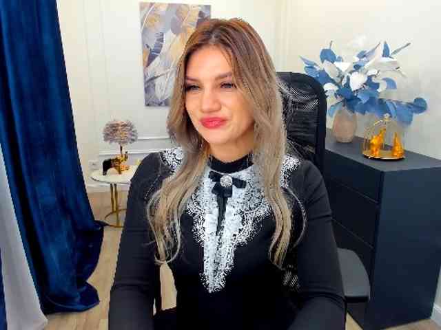 SelenaMoonlight webcam