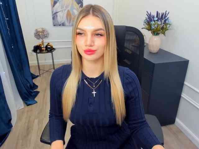 SelenaMoonlight webcam