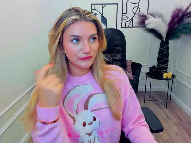 SelenaMoonlight webcam