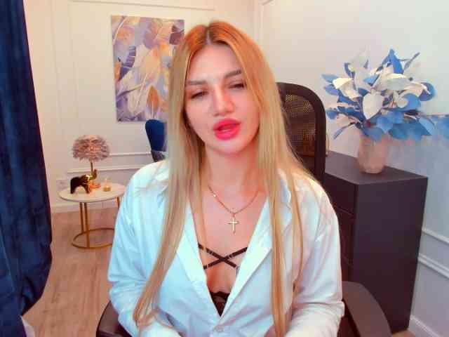 SelenaMoonlight webcam