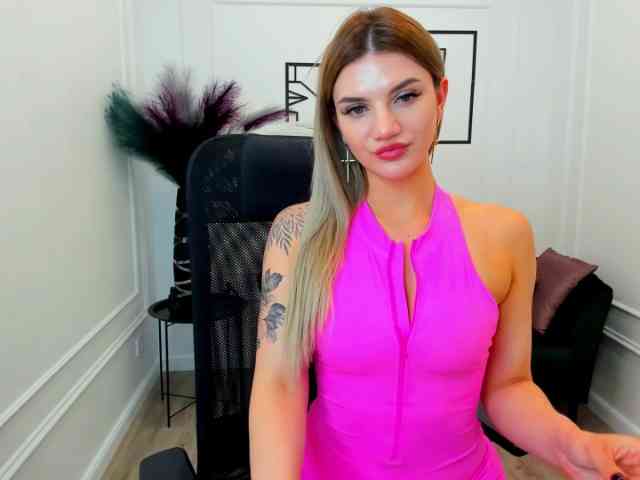 SelenaMoonlight webcam